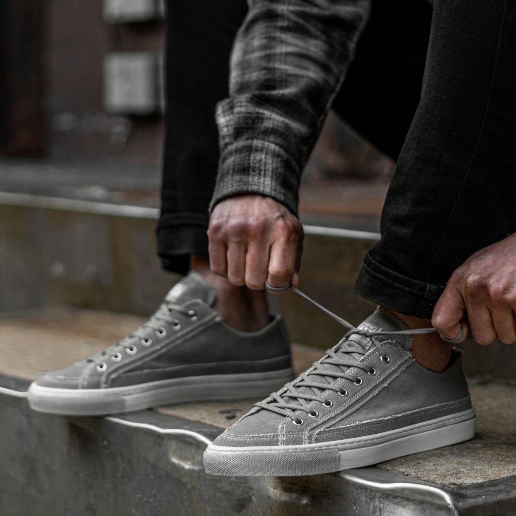 | Grey